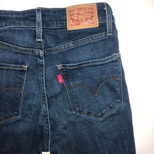 Levi 721 Highrise Skinny